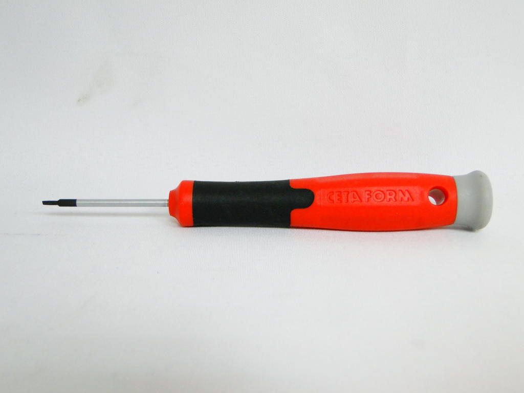 ОТВЕРТКА ЗА ЕЛЕКТРОНИКА 1.5 Х 40 CF